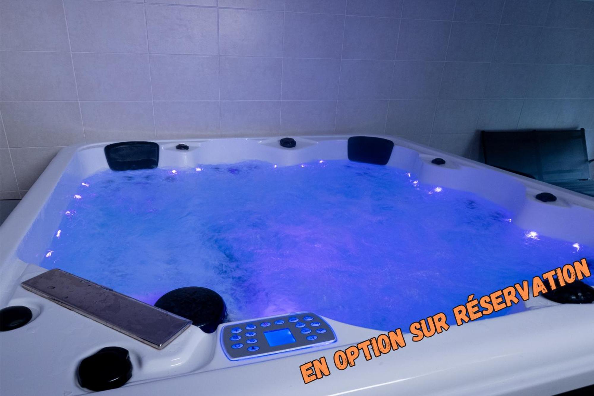 Appart Hotel La Gacilly-Centre Ville-Spa-Parking Zewnętrze zdjęcie